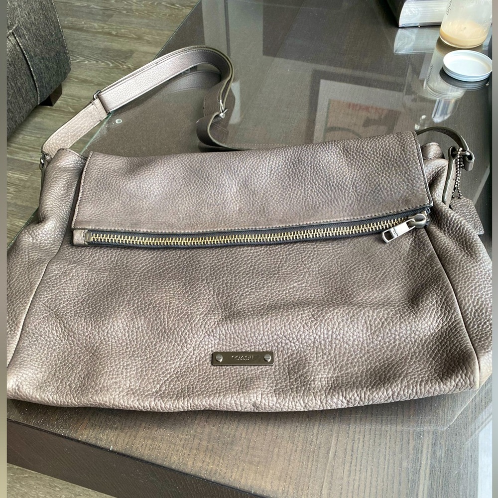 COACH MTH Zip Top Messenger